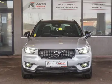 VOLVO XC40 AWD T5 R-DESIGN