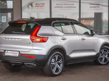 VOLVO XC40 AWD T5 R-DESIGN