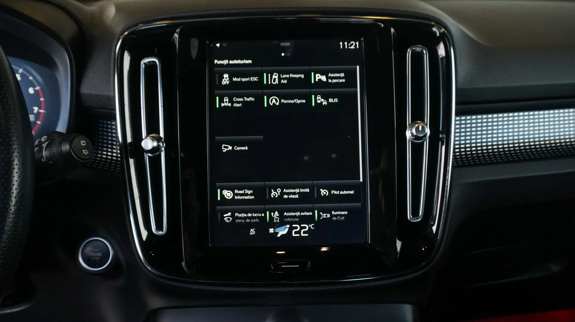 VOLVO XC40 AWD T5 R-DESIGN