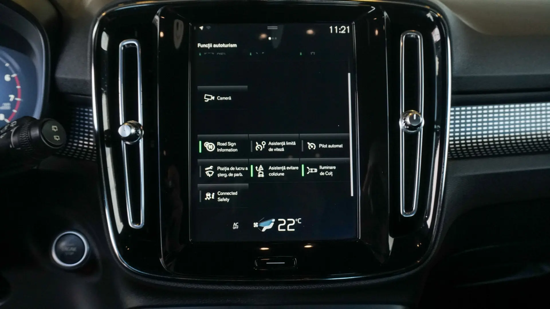 VOLVO XC40 AWD T5 R-DESIGN