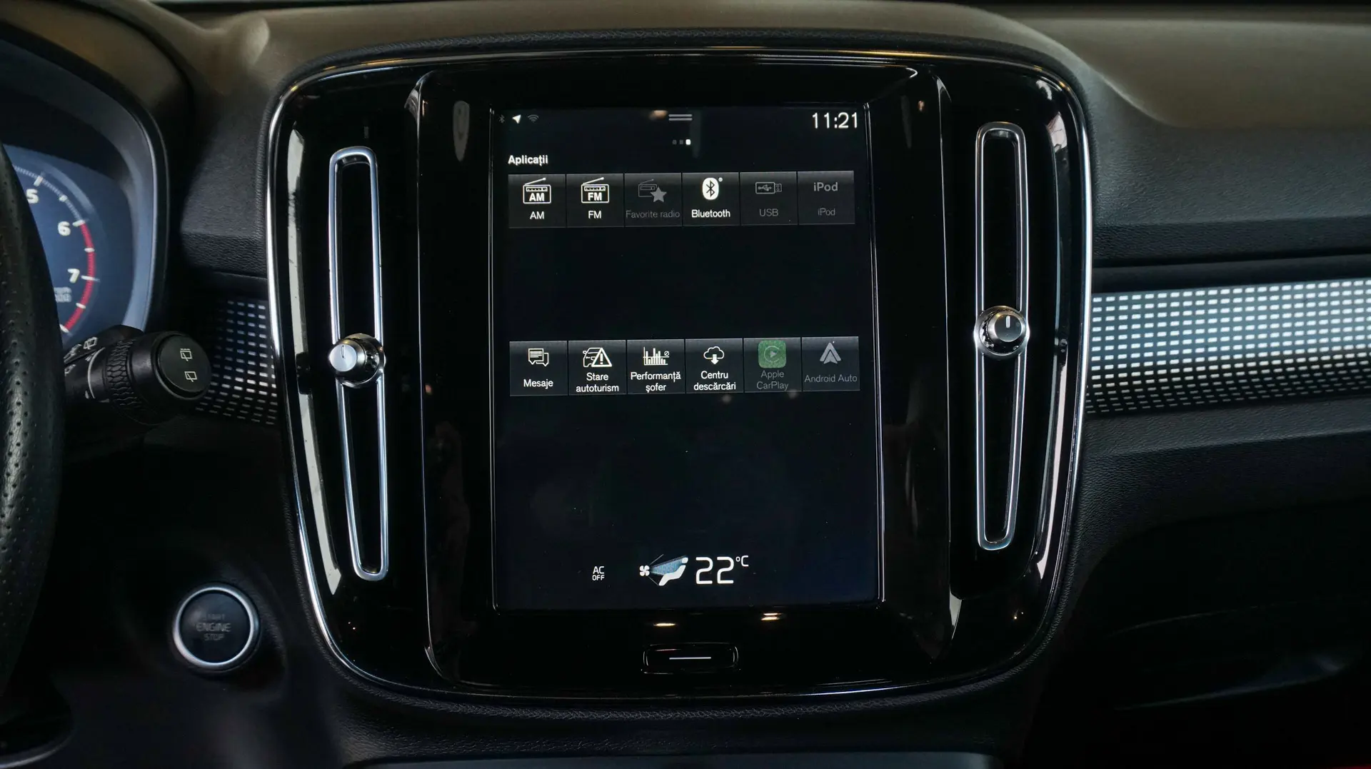 VOLVO XC40 AWD T5 R-DESIGN