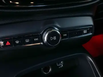 VOLVO XC40 AWD T5 R-DESIGN