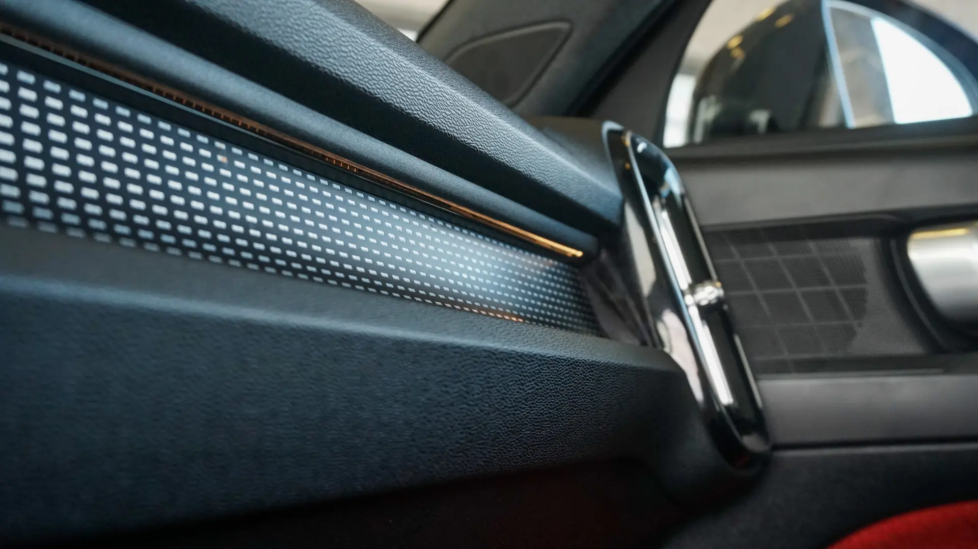 VOLVO XC40 AWD T5 R-DESIGN