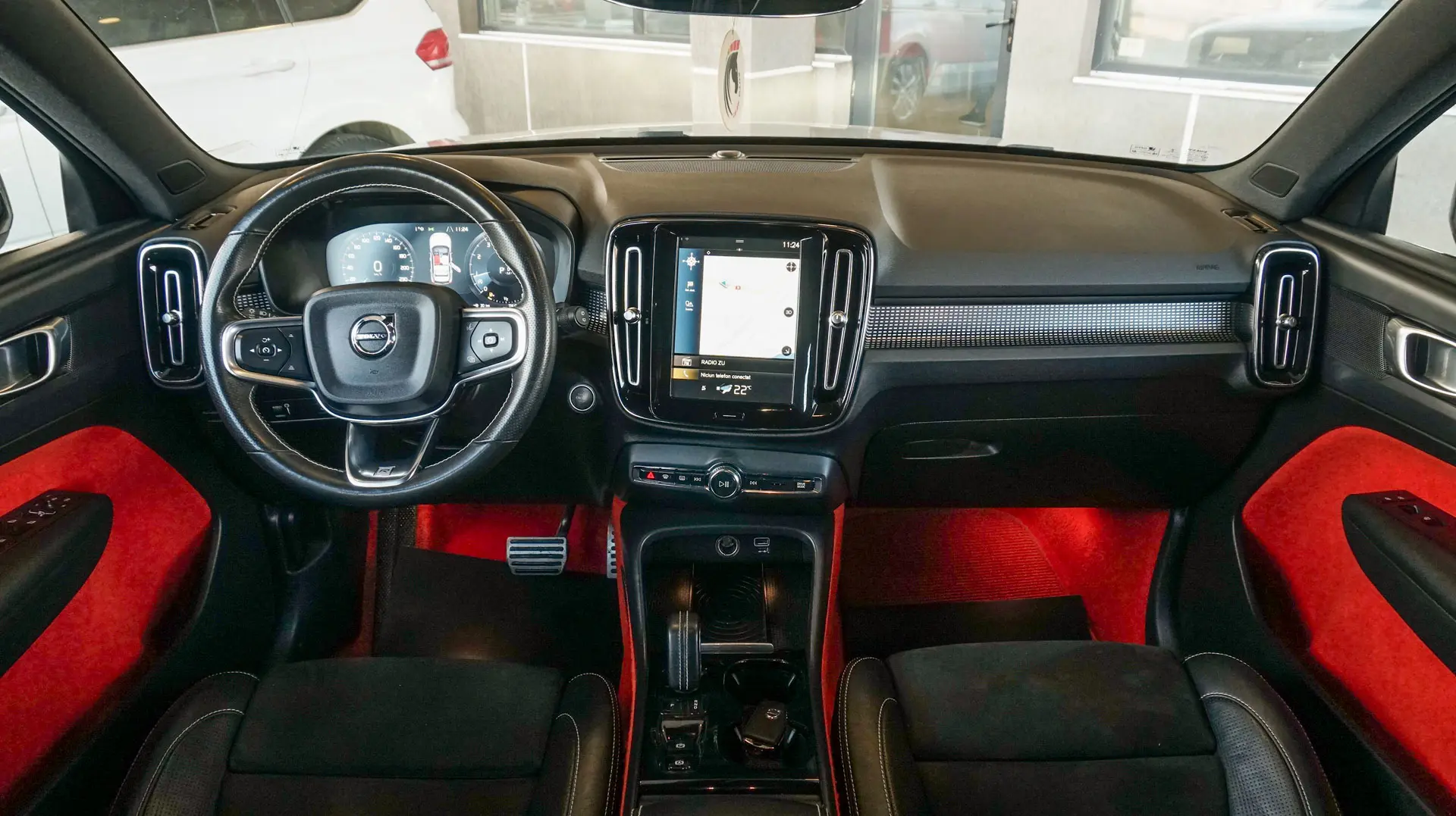 VOLVO XC40 AWD T5 R-DESIGN