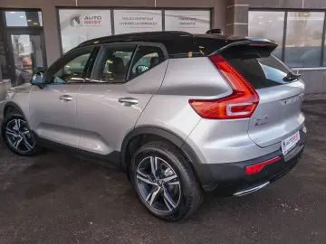 VOLVO XC40 AWD T5 R-DESIGN