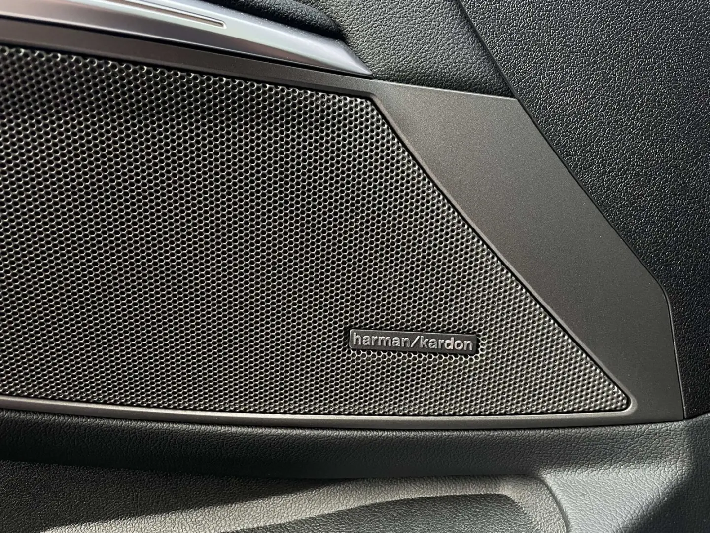 330i xDrive Limo M Sport Pro