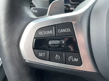 330i xDrive Limo M Sport Pro