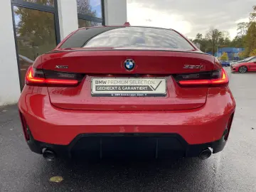 330i xDrive Limo M Sport Pro