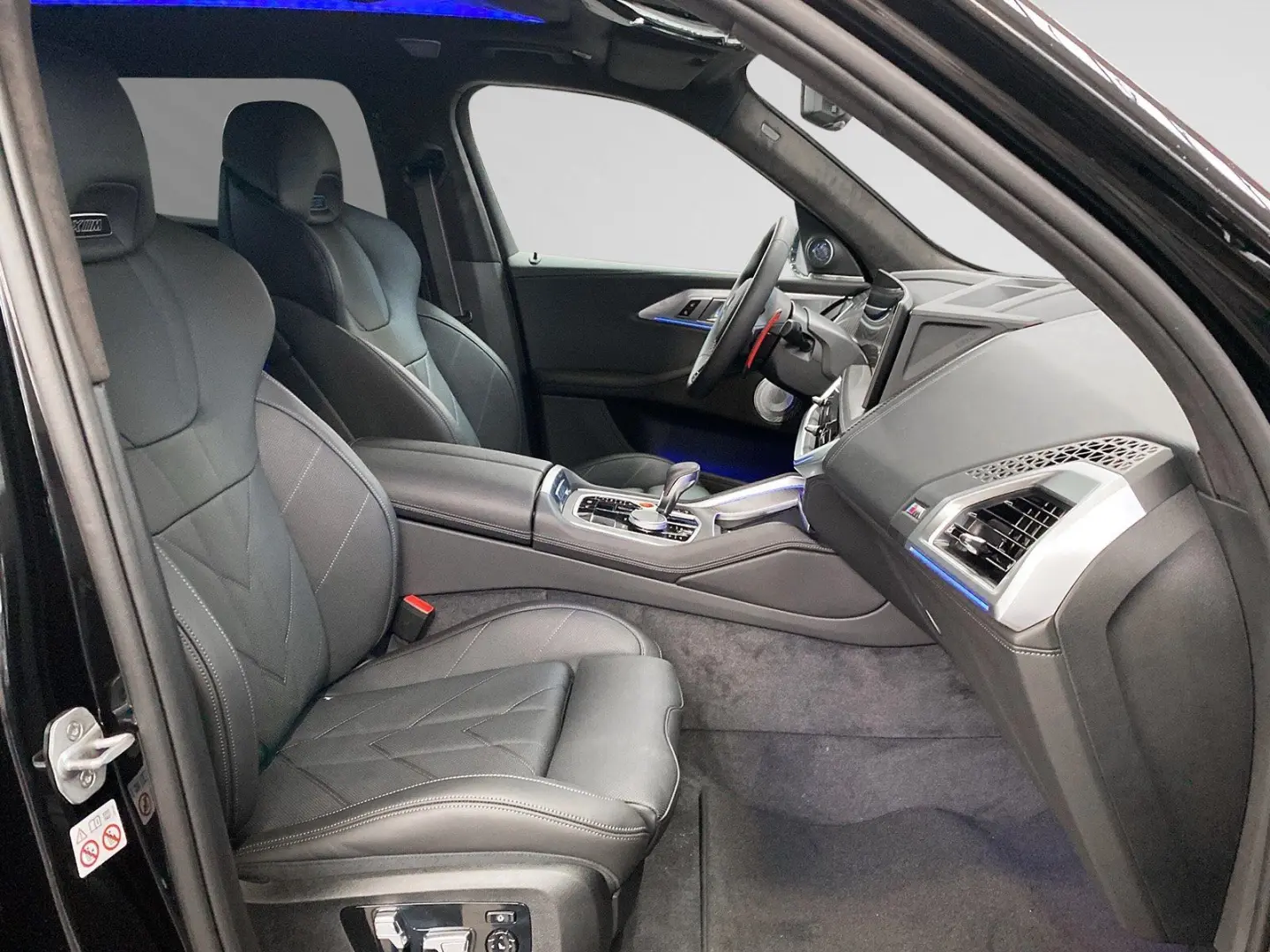 XM AHK DrivingAssist.-Prof. Bowers&Wilkins