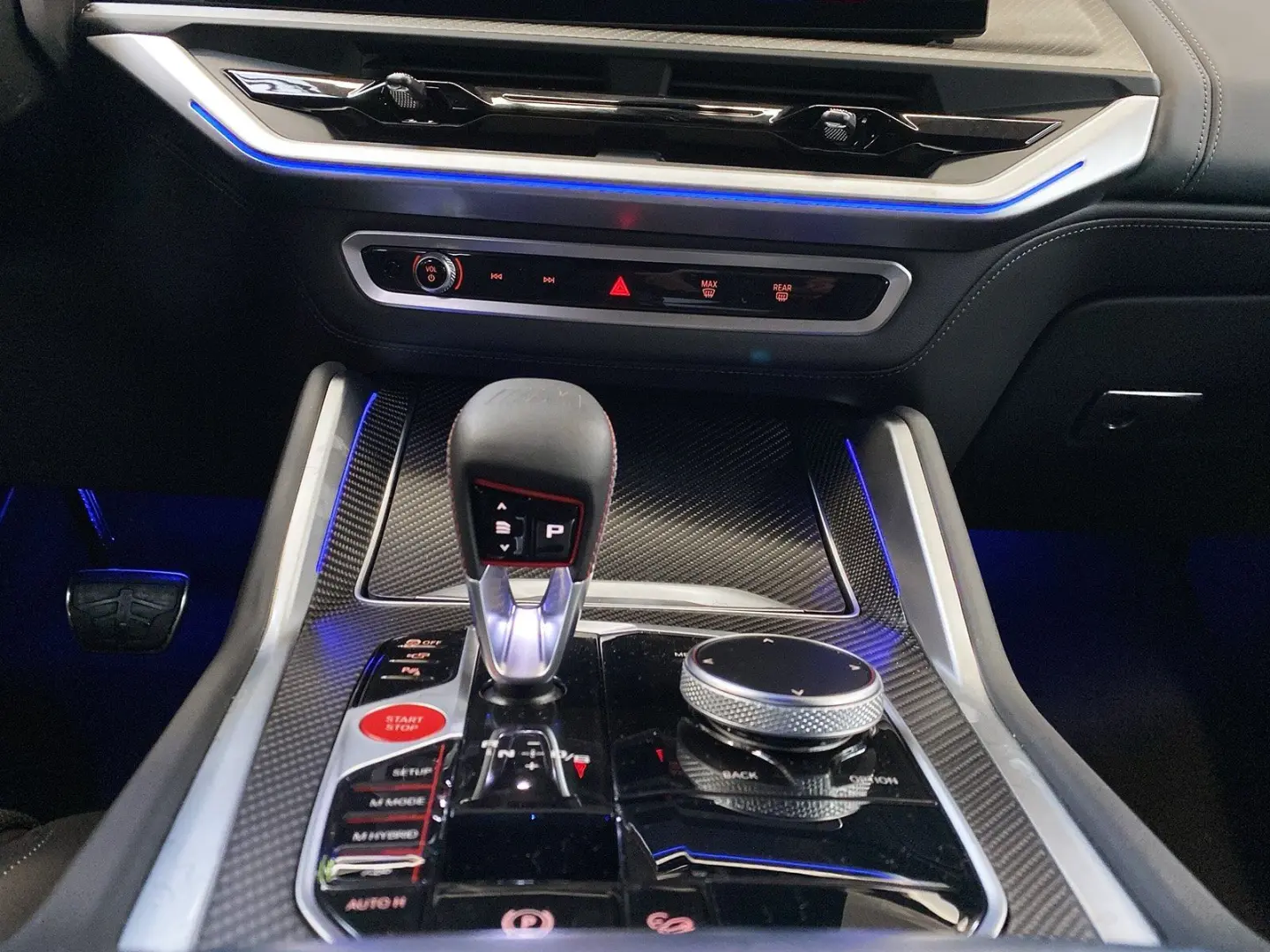 XM AHK DrivingAssist.-Prof. Bowers&Wilkins