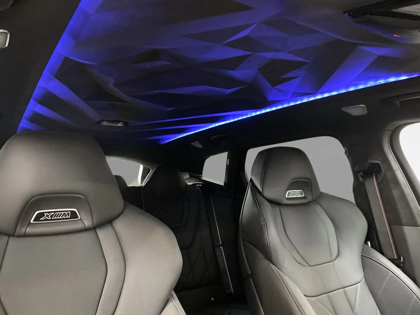 XM AHK DrivingAssist.-Prof. Bowers&Wilkins