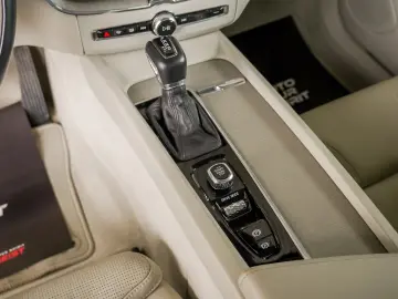 VOLVO XC60 Inscription AWD