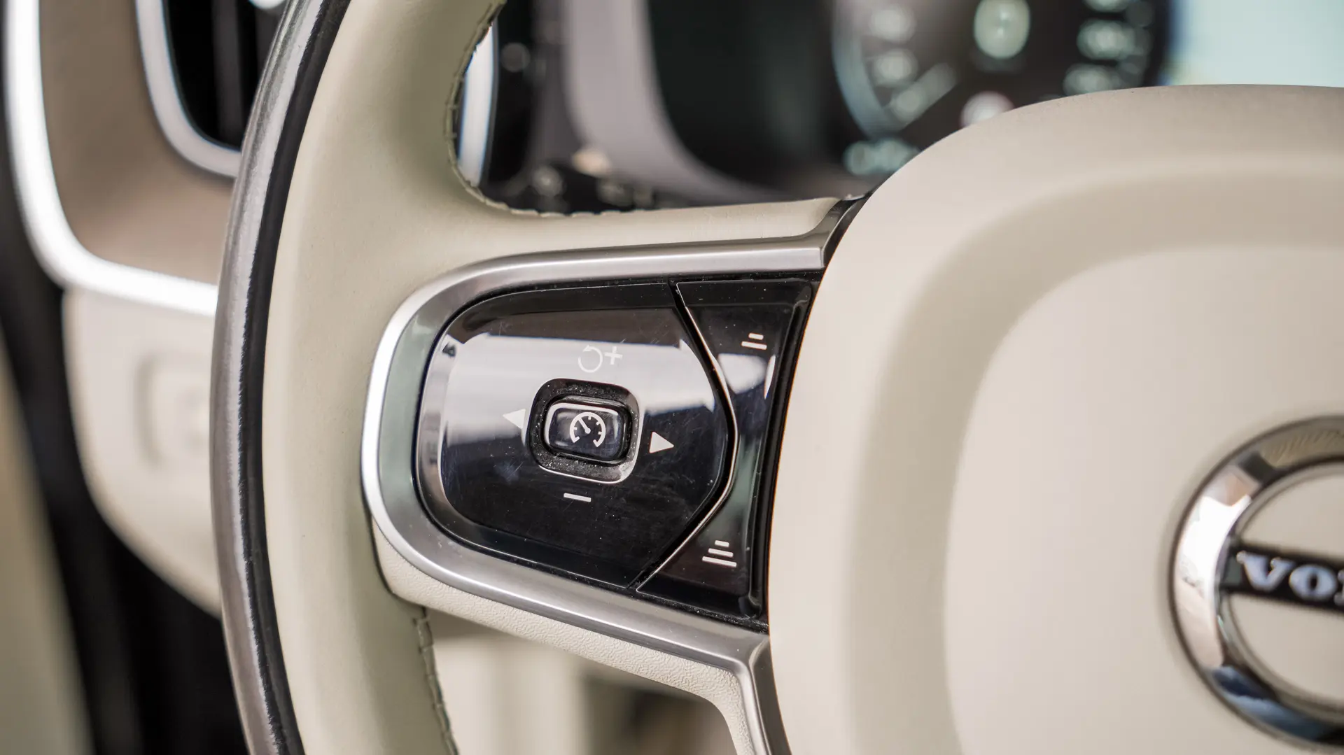 VOLVO XC60 Inscription AWD