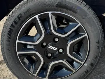 DACIA SPRING BEV 27kWh 45HP Essential Auto