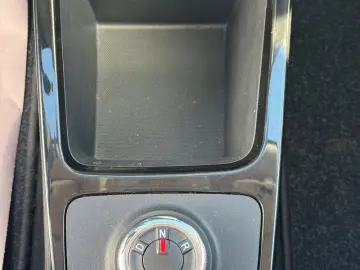 DACIA SPRING BEV 27kWh 45HP Essential Auto