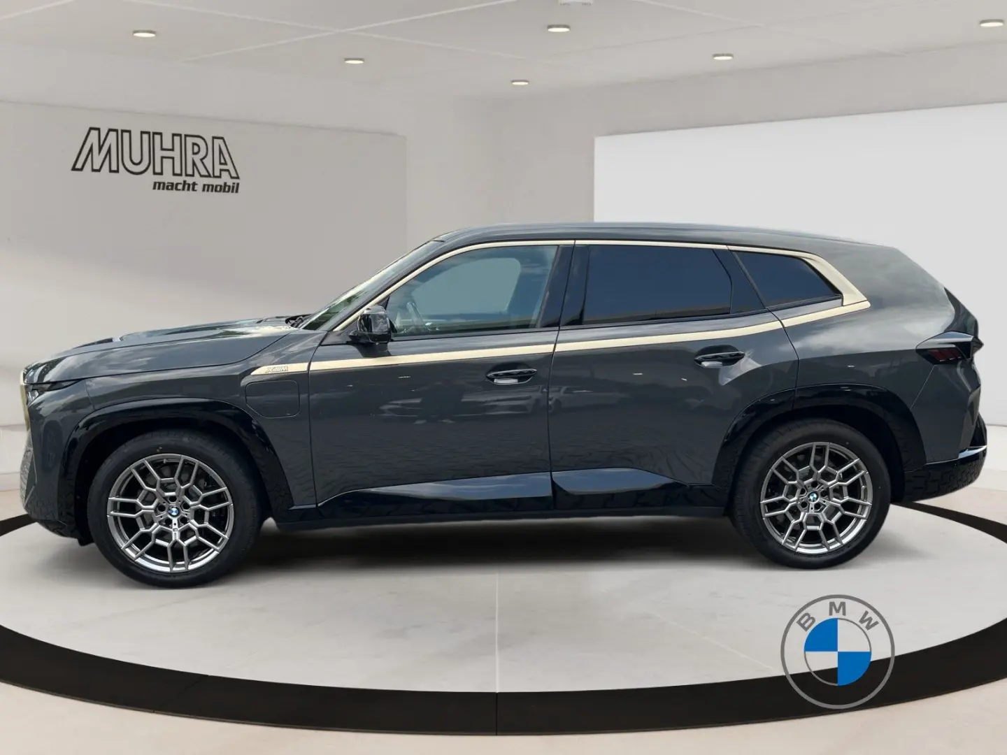 XM 21  Indiv. Farbe Leder Lenkradheizung Massage