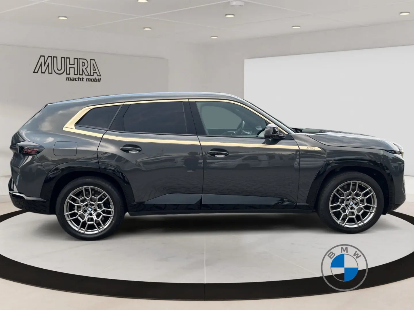 XM 21  Indiv. Farbe Leder Lenkradheizung Massage