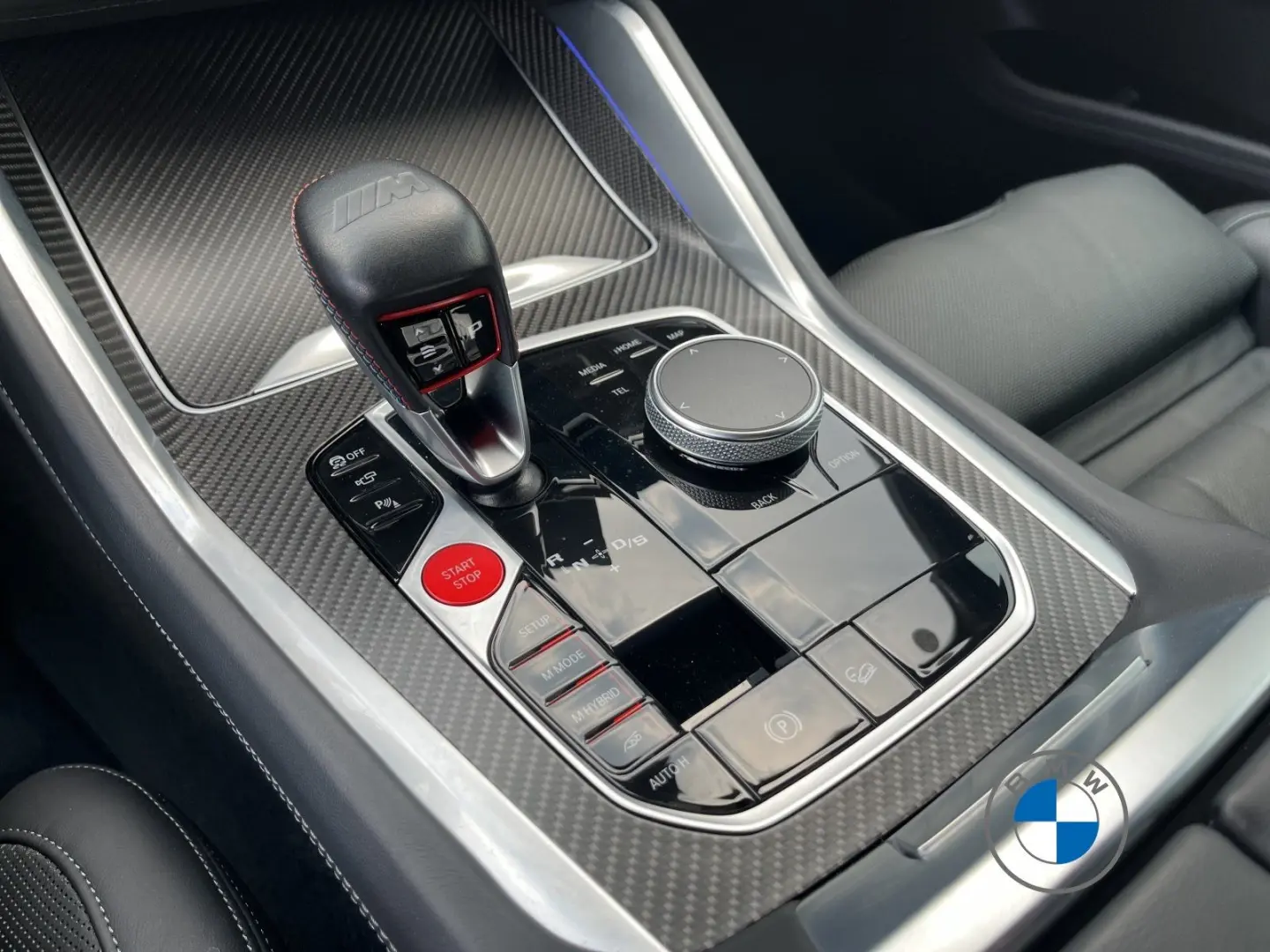 XM 21  Indiv. Farbe Leder Lenkradheizung Massage