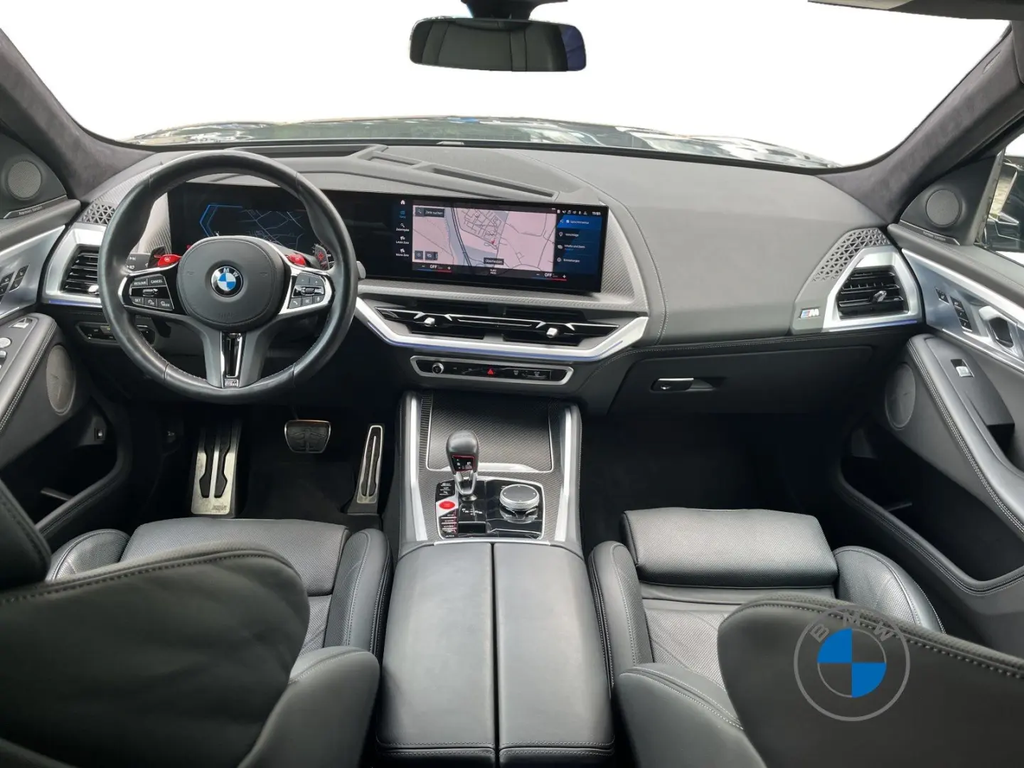 XM 21  Indiv. Farbe Leder Lenkradheizung Massage