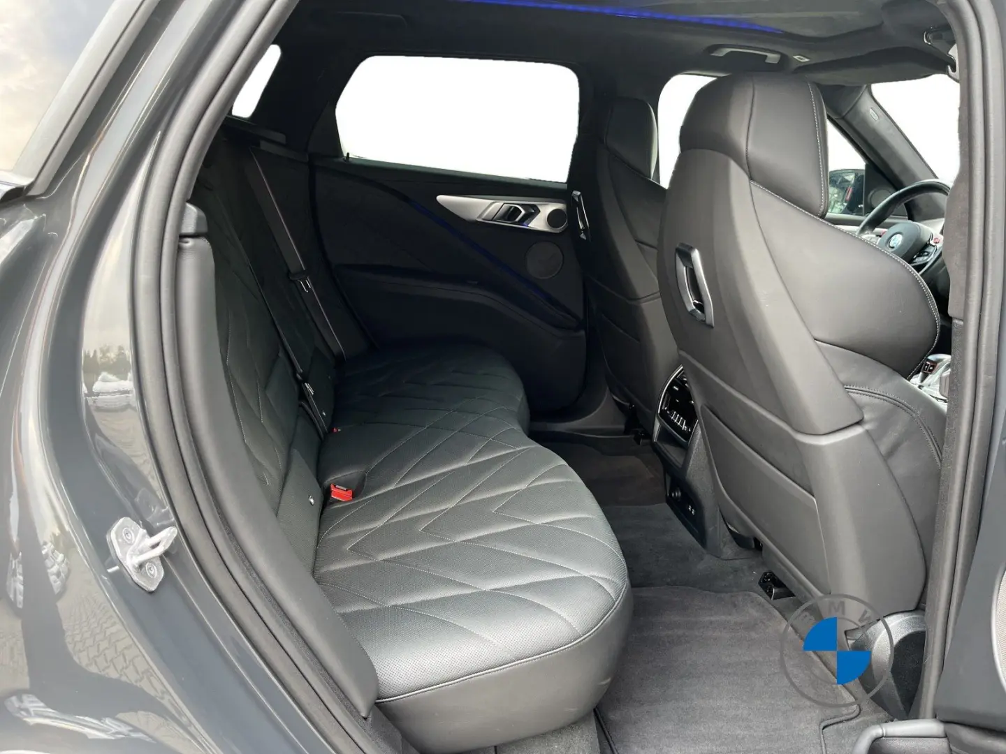 XM 21  Indiv. Farbe Leder Lenkradheizung Massage