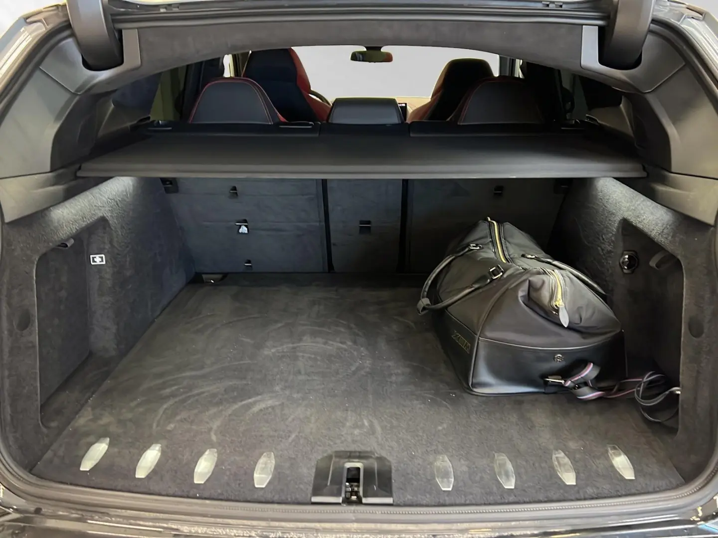 XM Label Red  € 1.190 Zubehörbonus  AHK Massage