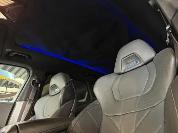 XM M Driver´s H&K Soft-Close Massage