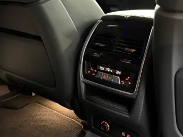 XM M Driver´s H&K Soft-Close Massage