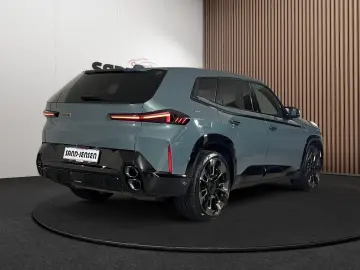 XM 4 4 xDrive 23  M Drivers B&W AHK Massage