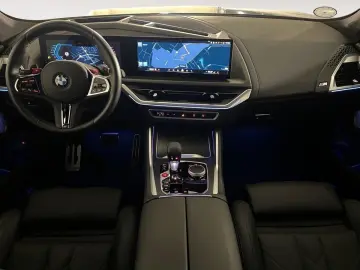 XM 4 4 xDrive 23  M Drivers B&W AHK Massage