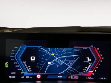 XM 4 4 xDrive 23  M Drivers B&W AHK Massage