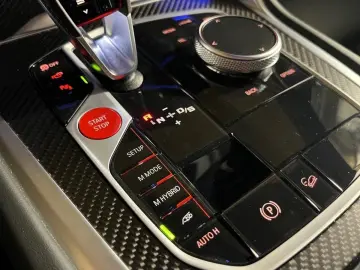 XM 4 4 xDrive 23  M Drivers B&W AHK Massage