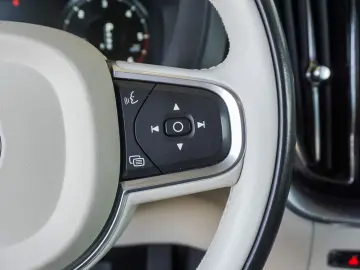 VOLVO XC60 D4 INSCRIPTION AWD