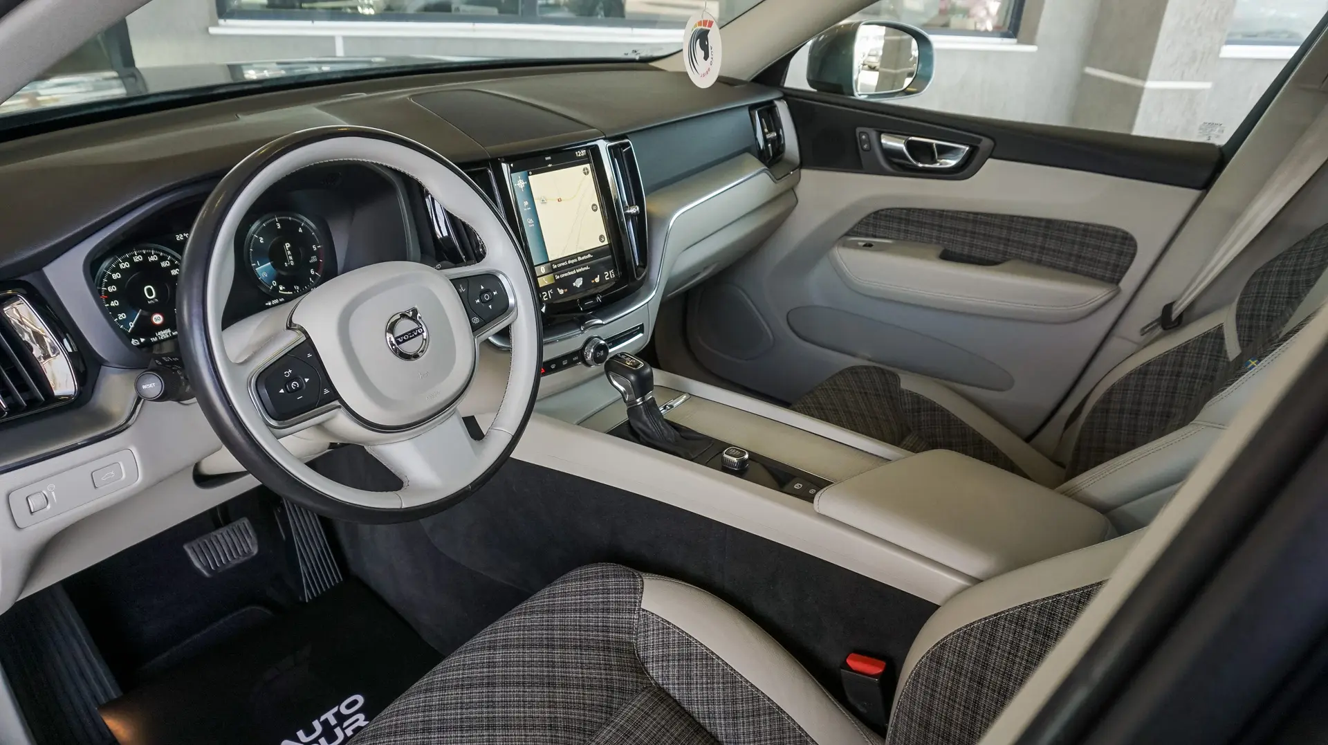 VOLVO XC60 D4 INSCRIPTION AWD