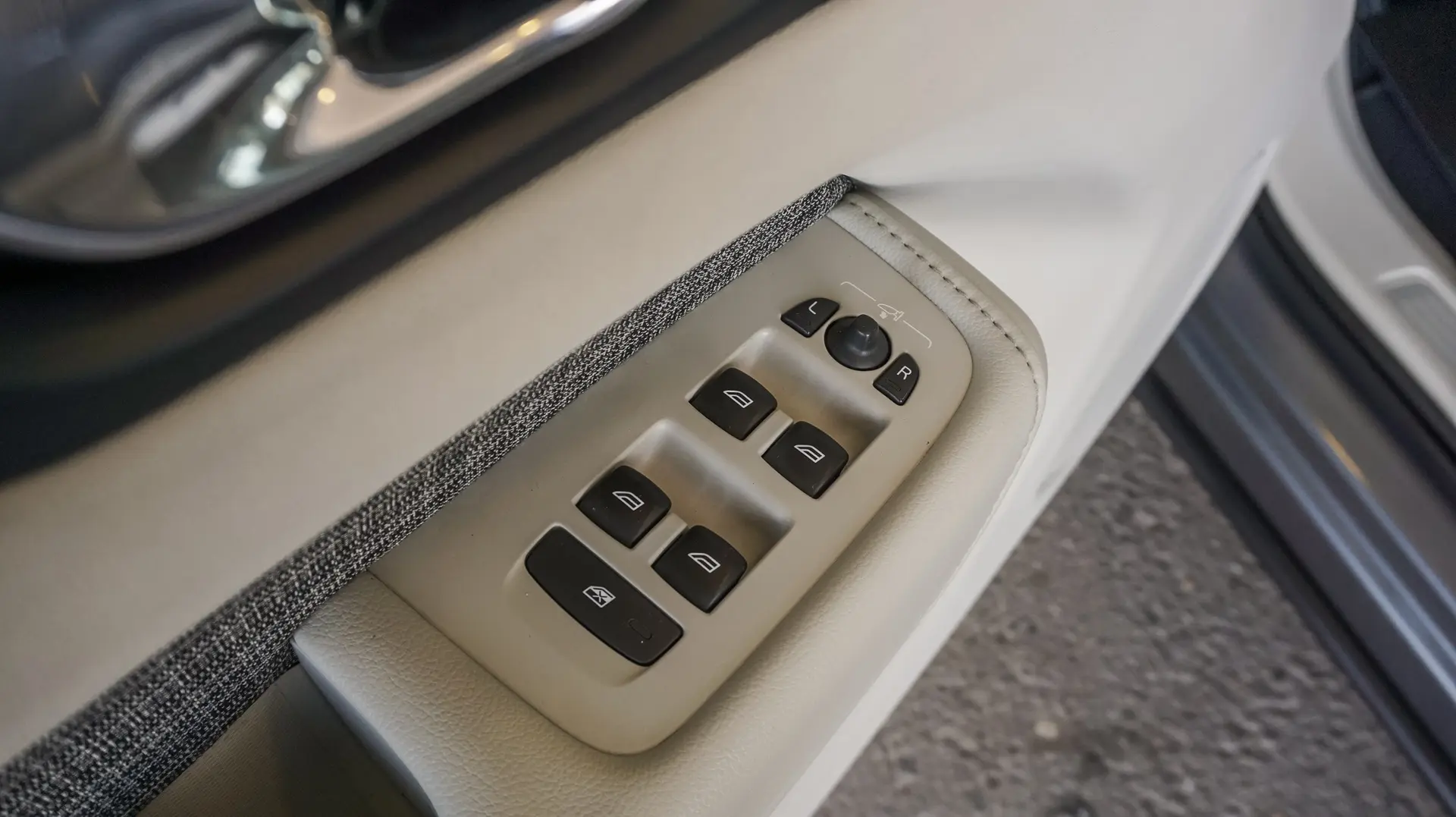 VOLVO XC60 D4 INSCRIPTION AWD