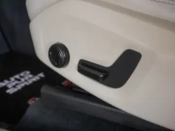 VOLVO XC60 D4 INSCRIPTION AWD