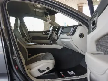 VOLVO XC60 D4 INSCRIPTION AWD