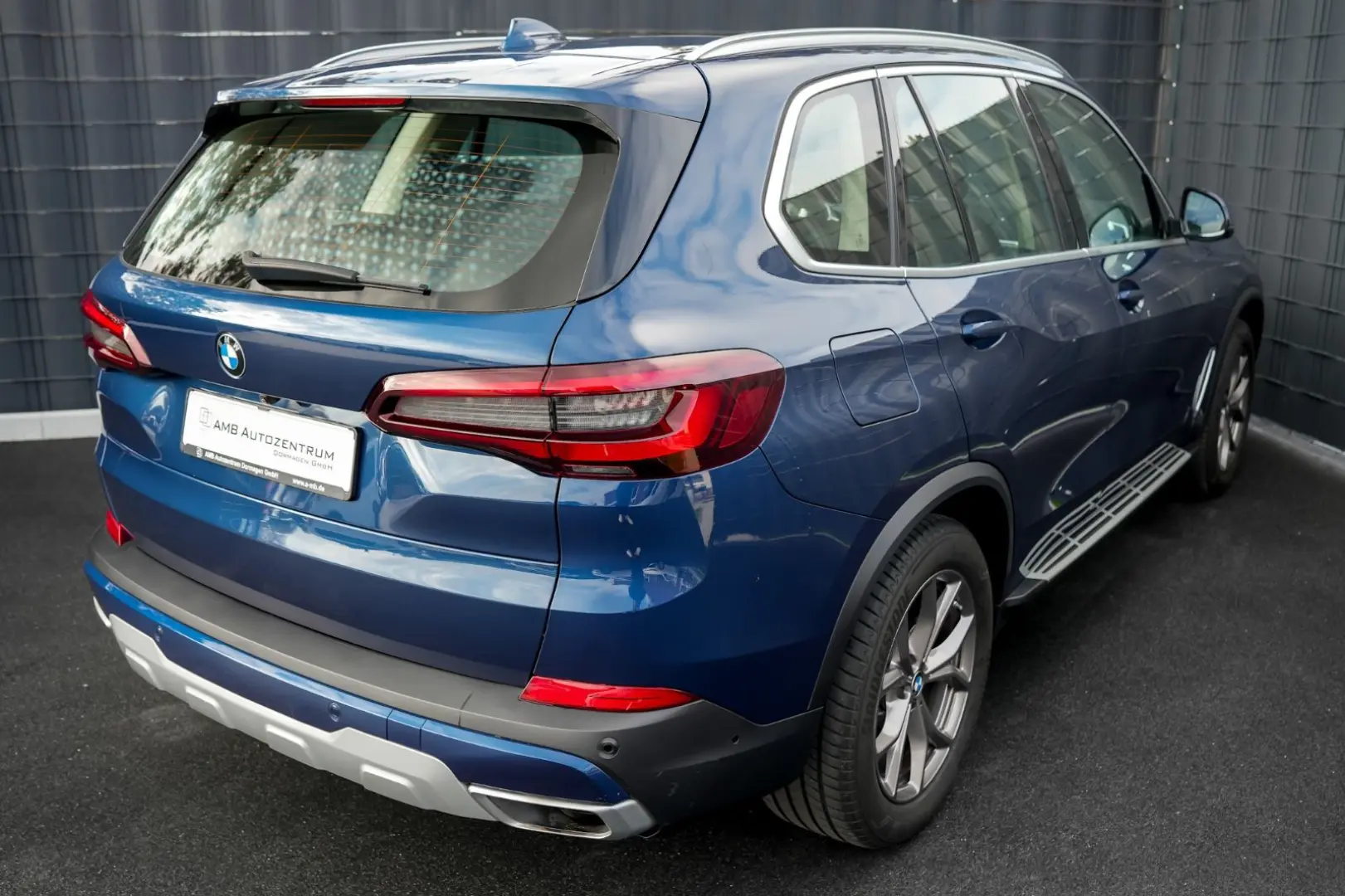 X5 xDrive 40 d xLine AHK PANO LED B&W SOUND 1.HD