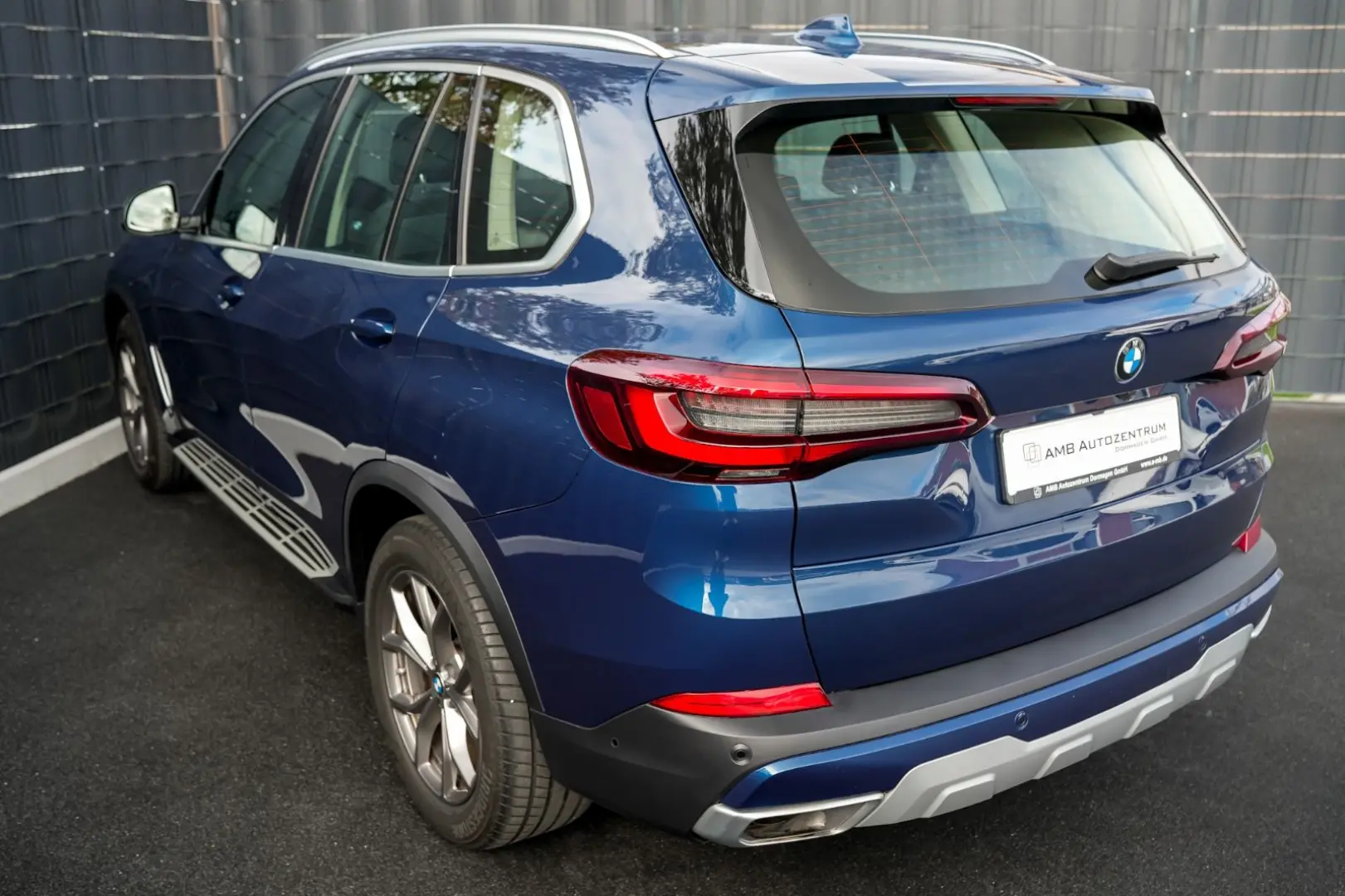 X5 xDrive 40 d xLine AHK PANO LED B&W SOUND 1.HD