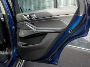 X5 xDrive 40 d xLine AHK PANO LED B&W SOUND 1.HD