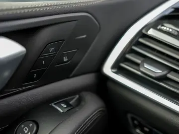 X5 xDrive 40 d xLine AHK PANO LED B&W SOUND 1.HD