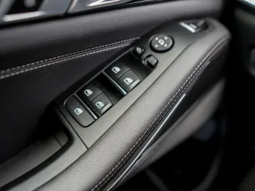 X5 xDrive 40 d xLine AHK PANO LED B&W SOUND 1.HD