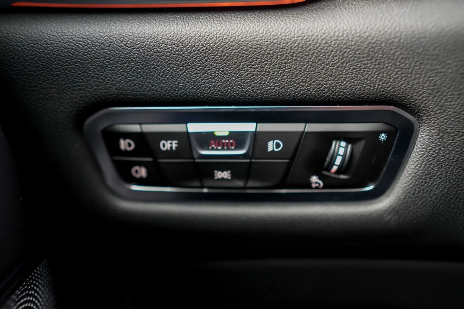 X5 xDrive 40 d xLine AHK PANO LED B&W SOUND 1.HD