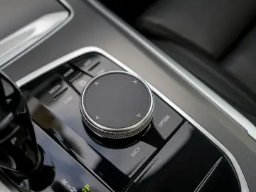 X5 xDrive 40 d xLine AHK PANO LED B&W SOUND 1.HD