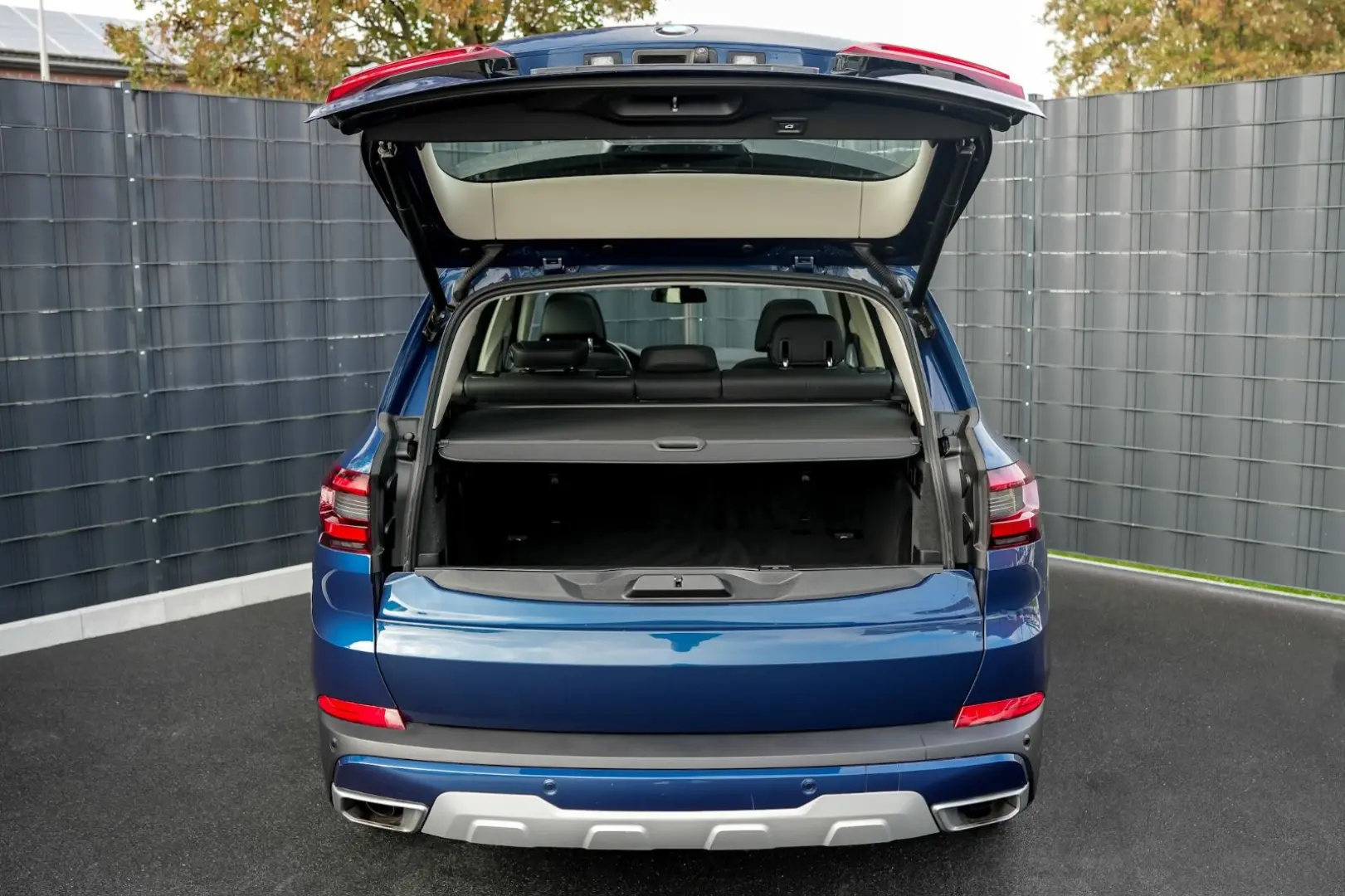 X5 xDrive 40 d xLine AHK PANO LED B&W SOUND 1.HD