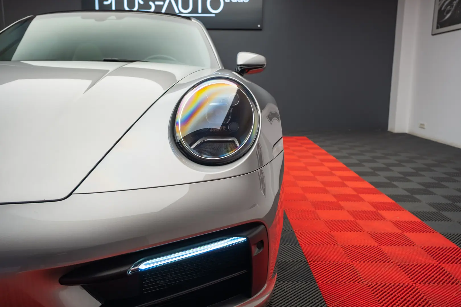 Porsche 911 Carrera 4S Lift