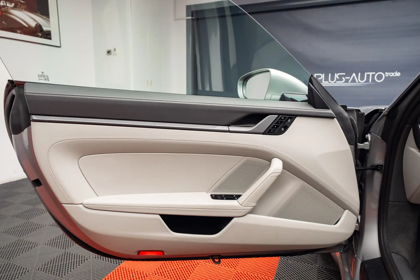 Porsche 911 Carrera 4S Lift