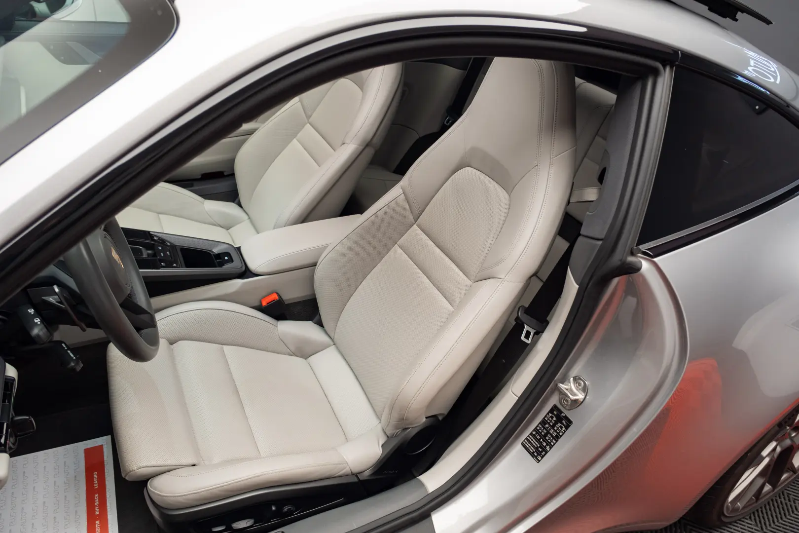 Porsche 911 Carrera 4S Lift