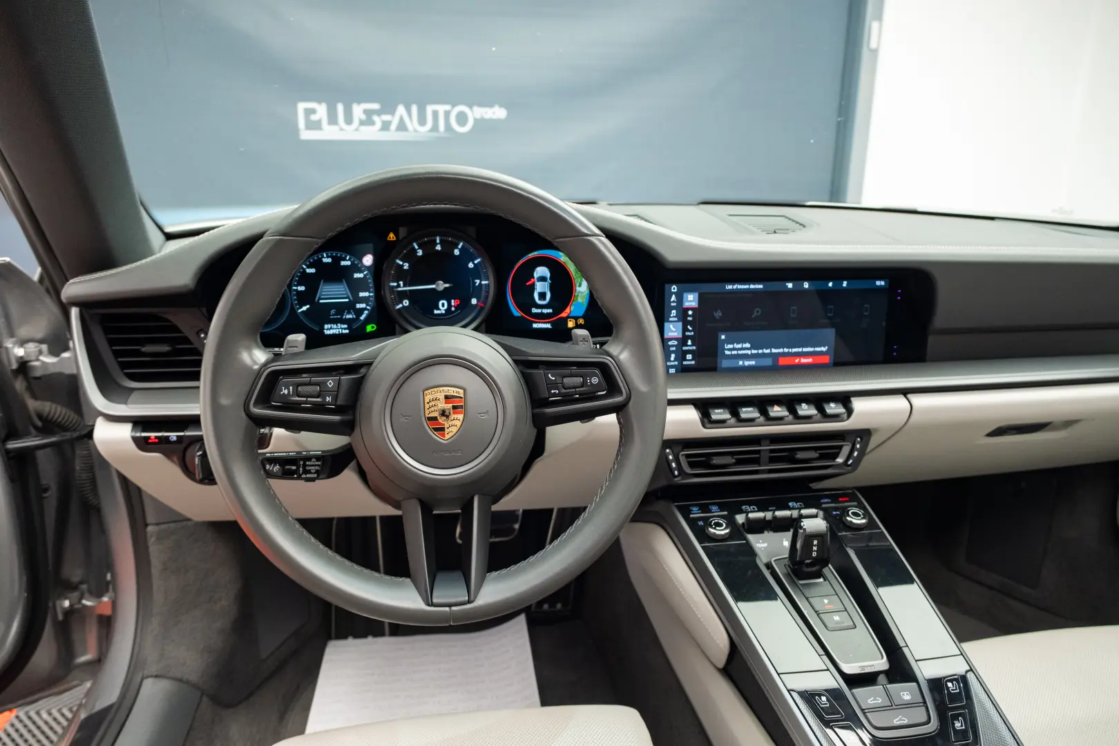 Porsche 911 Carrera 4S Lift