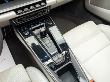 Porsche 911 Carrera 4S Lift