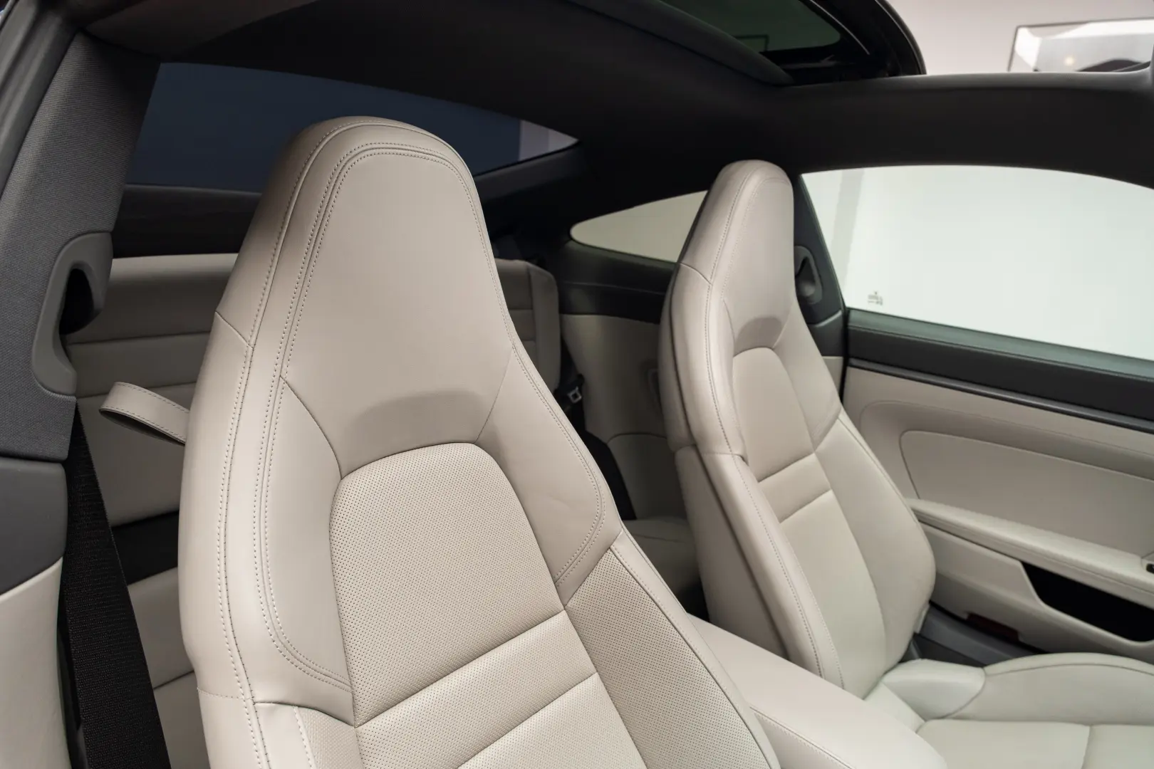 Porsche 911 Carrera 4S Lift